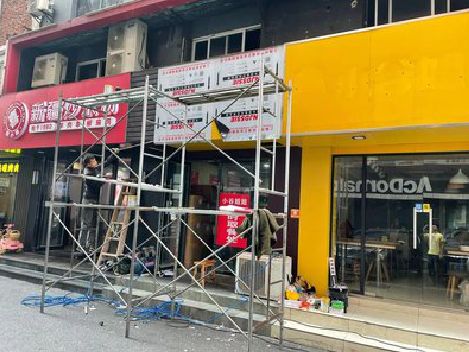 泰和县制作广告招牌如何避免它发黄？